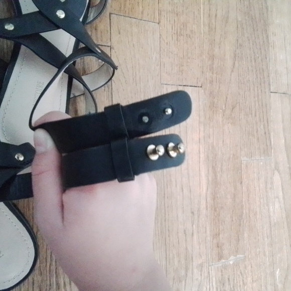 Pour LA Victoire sandals size 6. - Picture 6 of 8